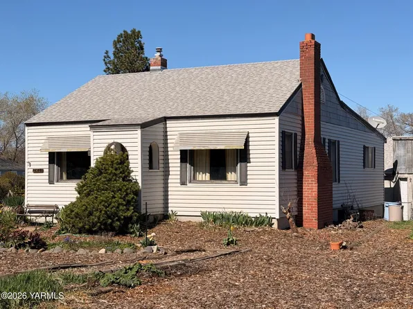 2411 Powerhouse Rd, Yakima, WA 98902