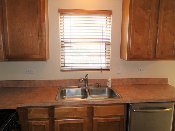 5th image of 114 Bushthorn Dr