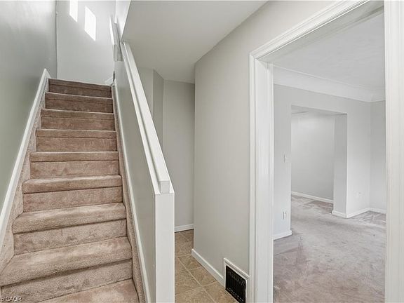 5th image of 145 Campbell Ave