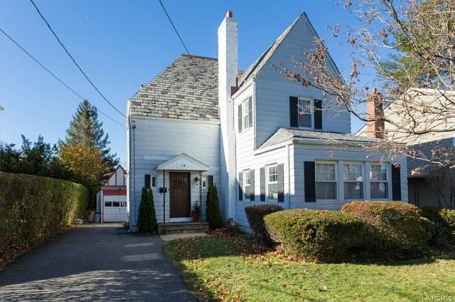1st image of 15 Amherst Pl