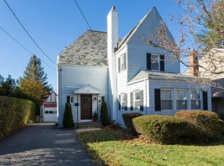 15 Amherst Pl, Hartsdale, NY 10530