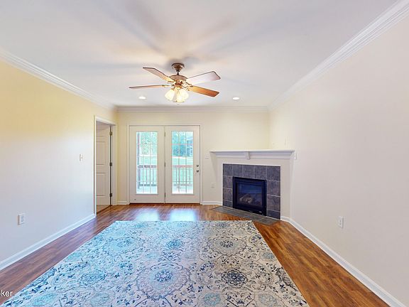 3rd image of 9205 Pine Lake Dr Unit 101