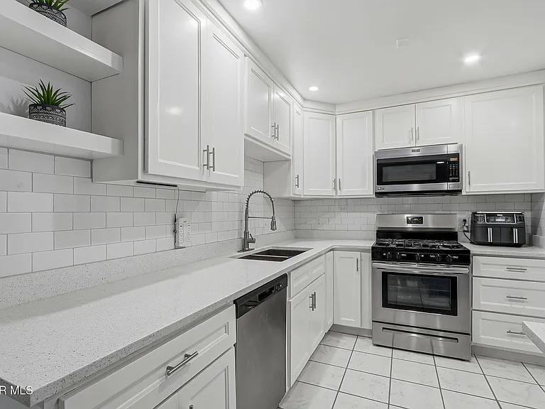 10540 Socorro Rd #A — Photo 6