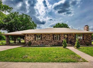 314 S 3rd St, Mound City, KS 66056