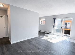 333 Gibb St #16, Oshawa, ON L1J 1Z1