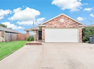 909 Bougainvillea St, College Station, TX 77845