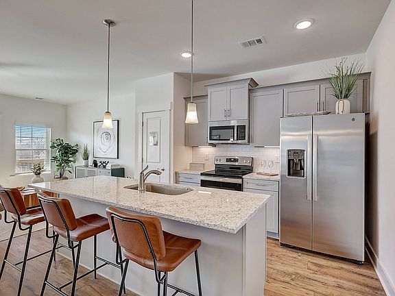 3rd image of 3067 Orangery Dr #1031BL