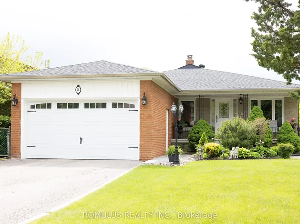 28 Eldorado Ct, Toronto, ON M3J 1X1