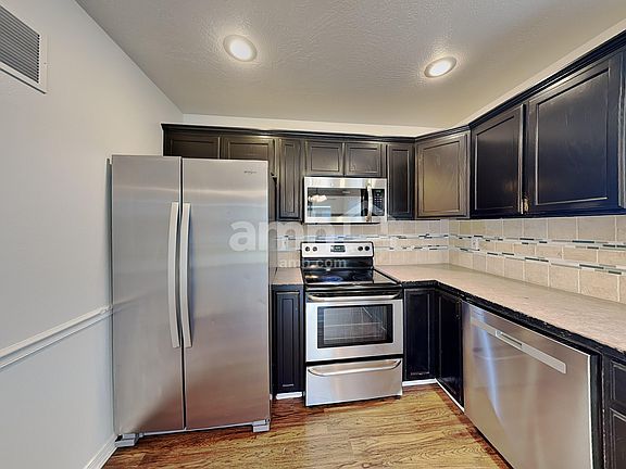 3rd image of 2513 E Cinnamon Ln