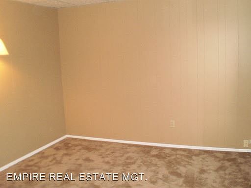 4th image of 107 Hudson Ave