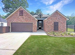 38175 Shelby Dr, Denham Springs, LA 70706
