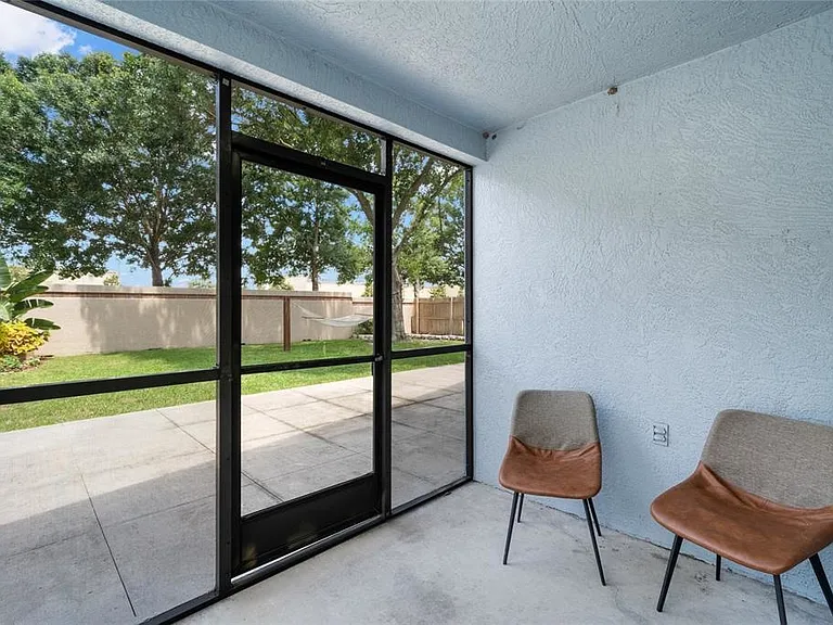 9334 Hidden Water Cir — Photo 23