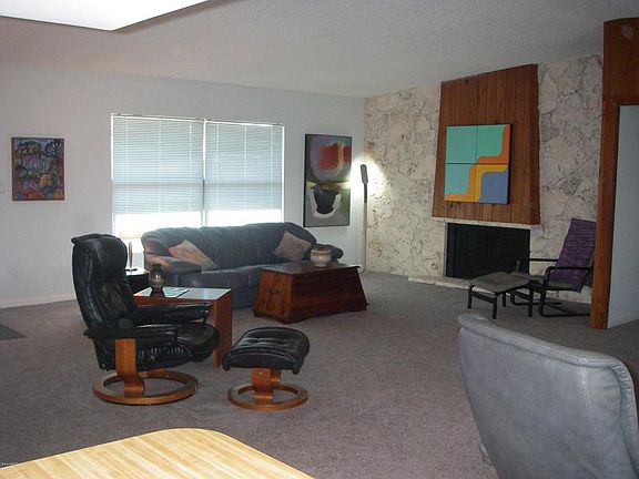 5th image of 270 Sheridan Ave