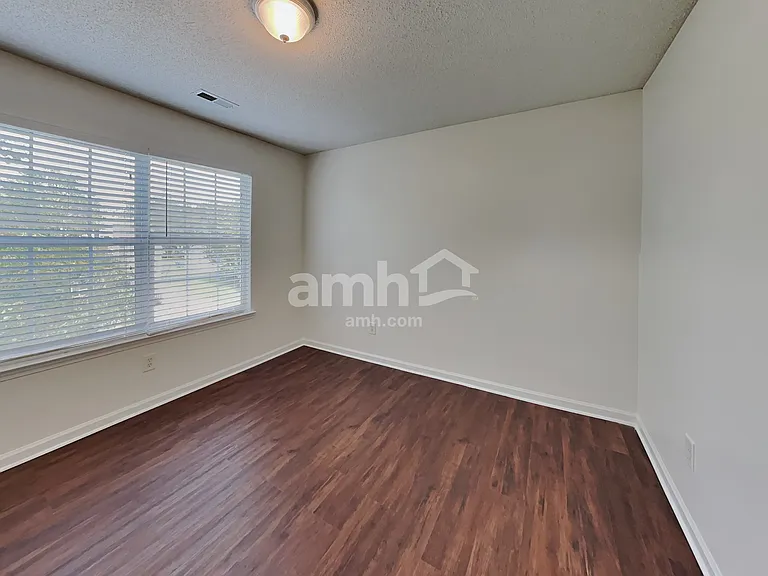 107 Daventry Pl — Photo 19