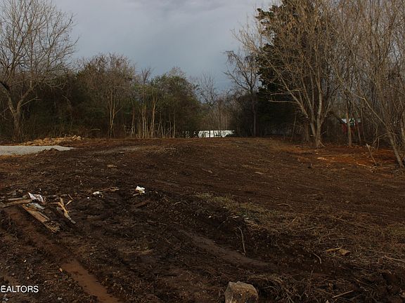 5th image of 8605 Childress Rd #1