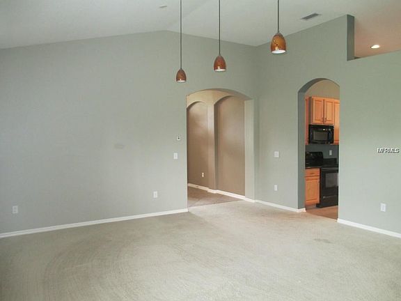 3rd image of 31421 Anniston Dr