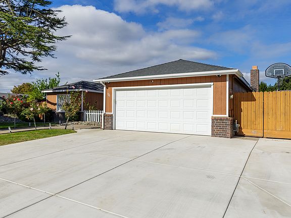 4th image of 321 Rose Garden Ct