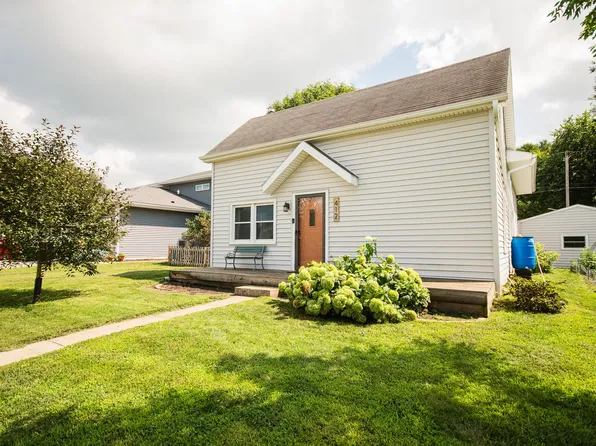412 SE 2nd St, Grimes, IA 50111