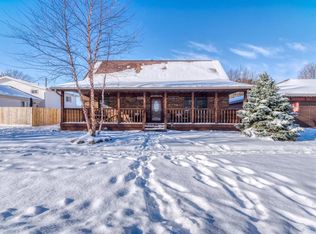 2402 Chestnut Ln, Morris, IL 60450