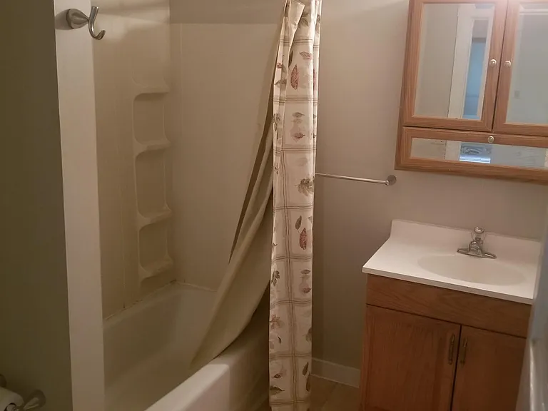 208 Elm St #3 — Photo 4