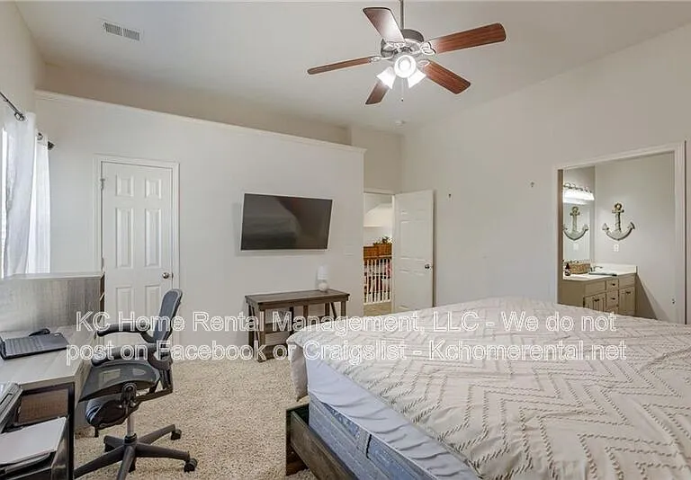 20621 W 125th Ct — Photo 11