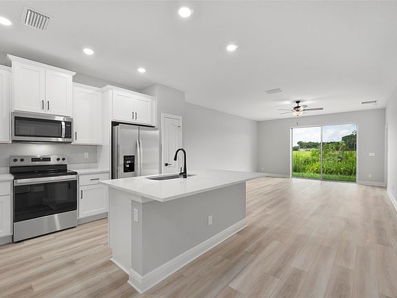 3rd image of 1821 Gaiety Way