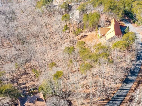 141 Indian Oak Dr #111, Waleska, GA 30183