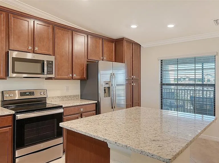 5710 Palmer Cir #201 — Photo 20