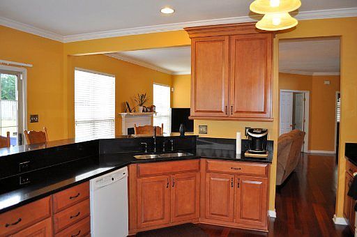 5th image of 9006 Roemeadow Ln