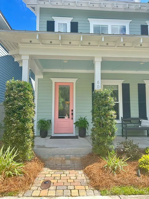 3 bed, 2.5 bath, 2239 sqft, $4,500 — Photo 2