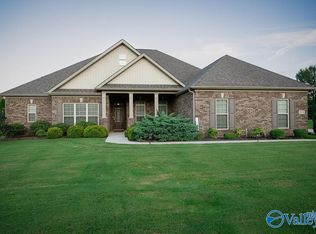 118 Stone River Rd, Huntsville, AL 35811