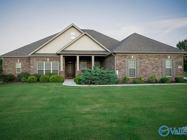 118 Stone River Rd, Huntsville, AL 35811