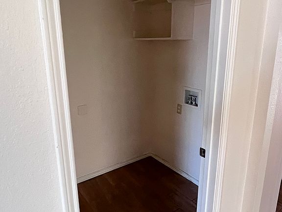4th image of 8555 Stetson Dr