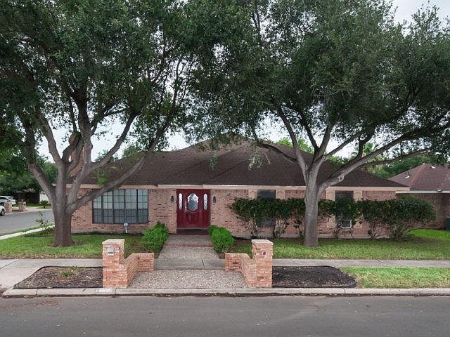 1st image of 2512 W Robin Ave