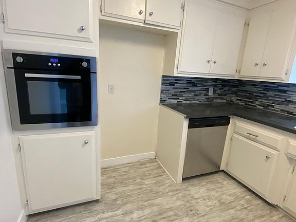5th image of 355 Coronado Ave APT 10