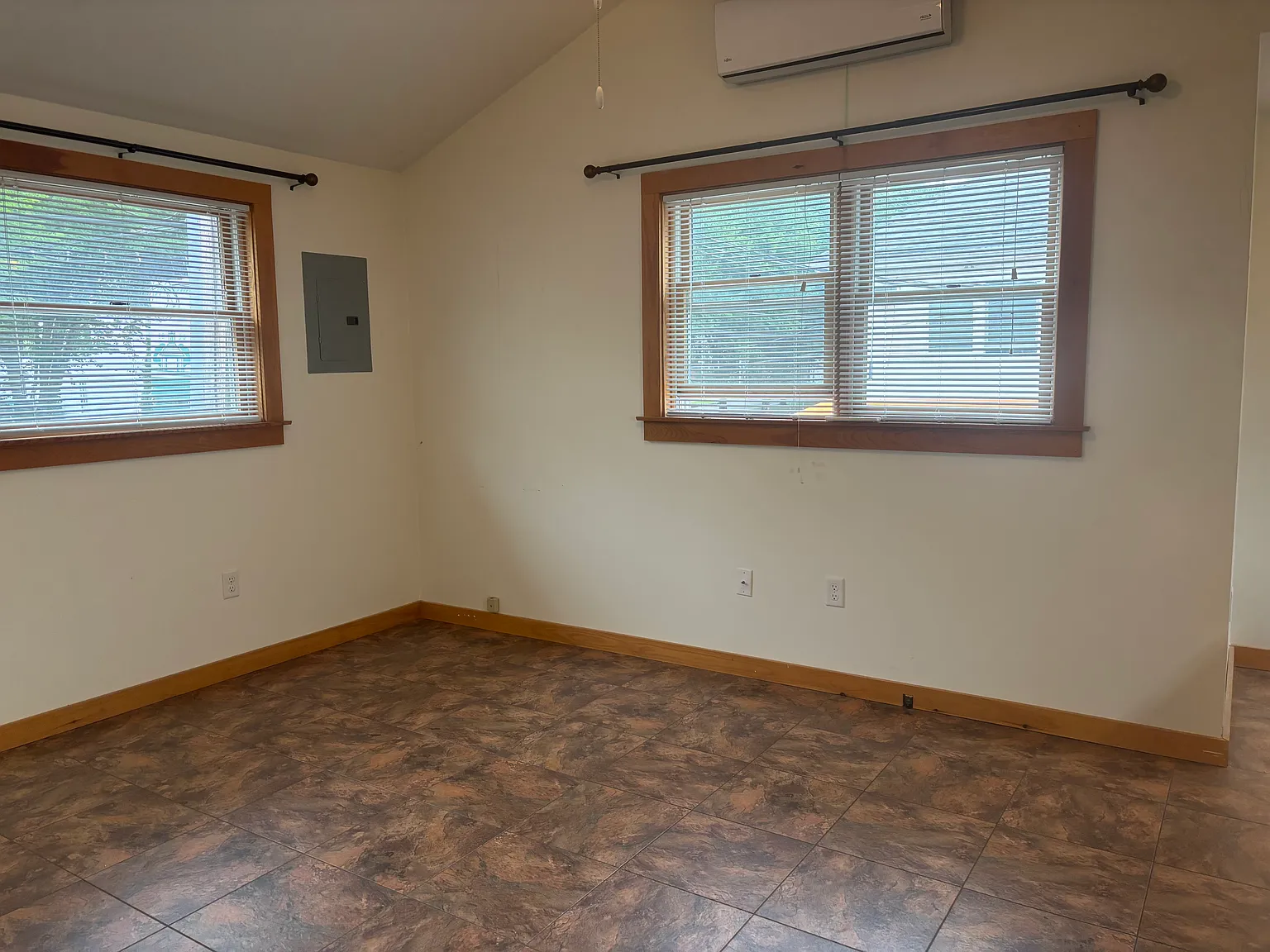 1 bed, 500 sqft, $1,250 — Photo 3