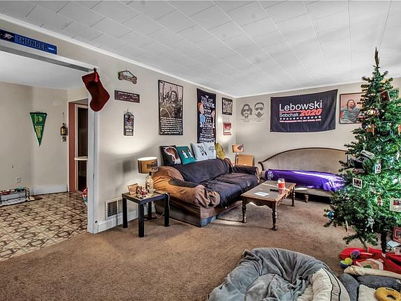 2nd image of 44 Leamington Pl