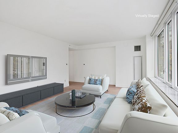 3rd image of 250 E 53rd St APT 303