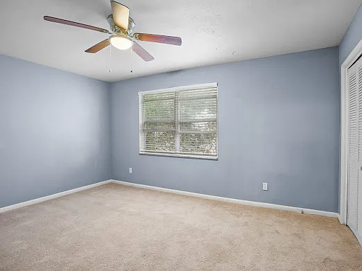 371 Ahern St — Photo 2
