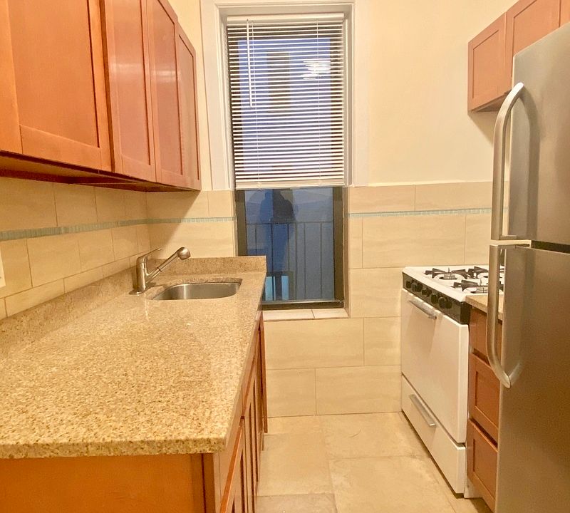 1st image of 780 E 2nd St APT 1F
