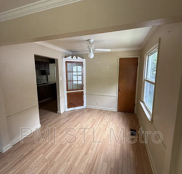 1246 Darr Dr — Photo 3
