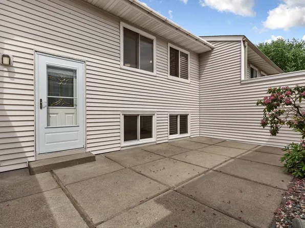 8801 Ironwood Ave S, Cottage Grove, MN 55016