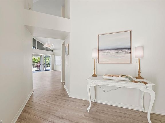 3rd image of 331 Pindo Palm DR