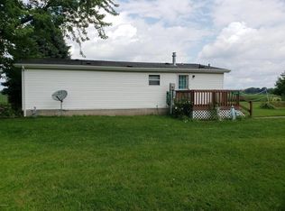 15064 Country Ln, Constantine, MI 49042