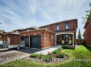 23 Keeble Cres, Ajax, ON L1T 3R7