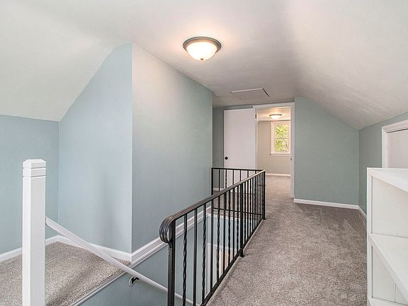 4th image of 13611 8th Ave