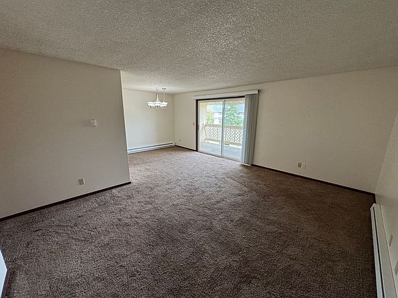 3rd image of 210 N 15th St #10