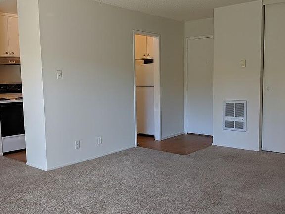 5th image of 816 N Delaware St APT 304