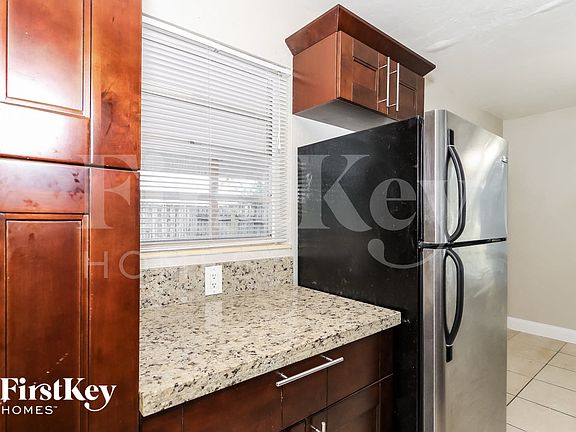 5th image of 2350 SW 68th Ter