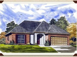 117 Still Waters Rd, Broussard, LA 70518